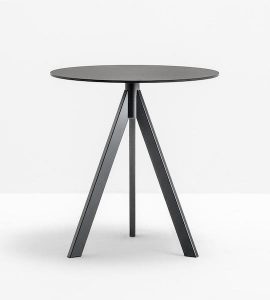 Arki Stool